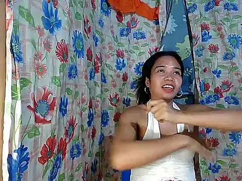 PinaySkinnyGirl's cam snapshot