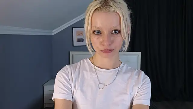 Naomi_Demio's cam snapshot