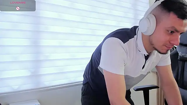 Rick_Adams's cam snapshot