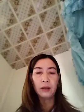 Sexy-ladyboobs69's cam snapshot