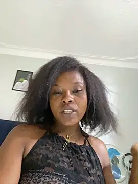 Dellah27 live sex cam