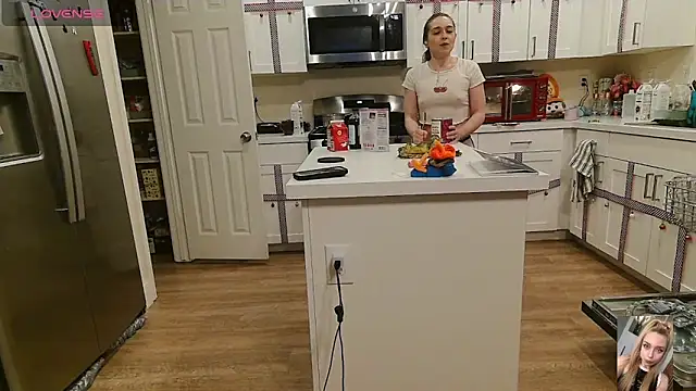 Blondiewithanass's cam snapshot