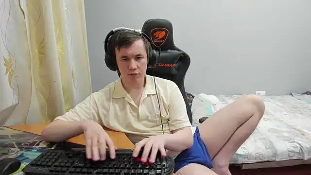 iliaskrislove live sex cam