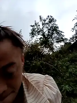 llomayy-love's cam snapshot