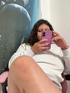 Larissa_Antonella's cam snapshot