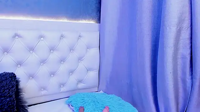 MHONIKBELUCCI's cam snapshot