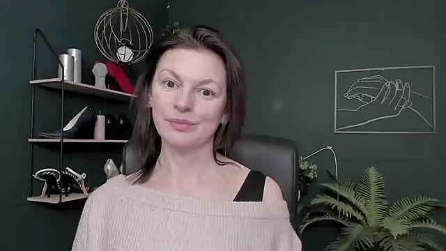 VivianWILD's cam snapshot