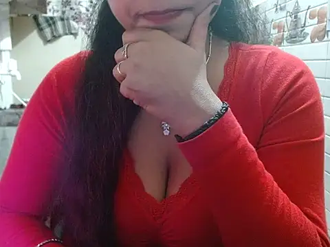 LovingPihu's cam snapshot