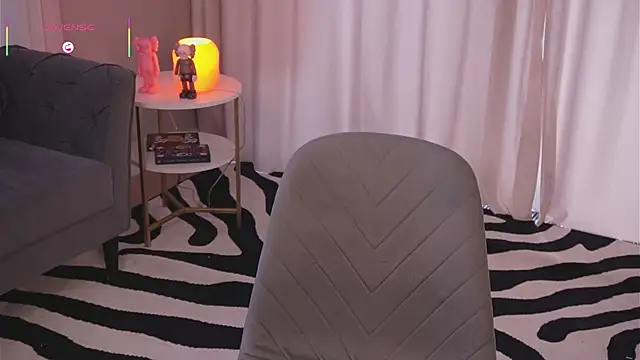 ElvaMell live sex cam