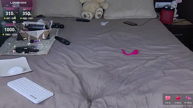 FluffyBeauty_'s cam snapshot