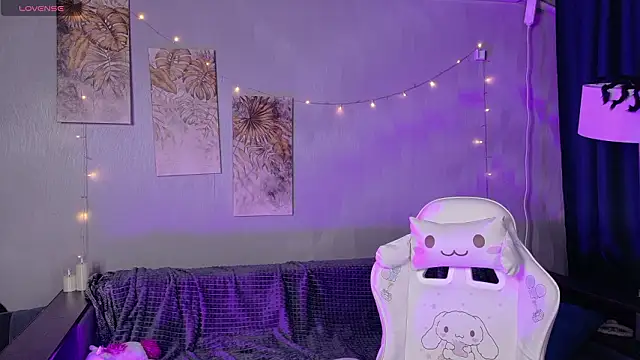 KikiMoor's cam snapshot