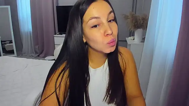 AvisFlowers's cam snapshot