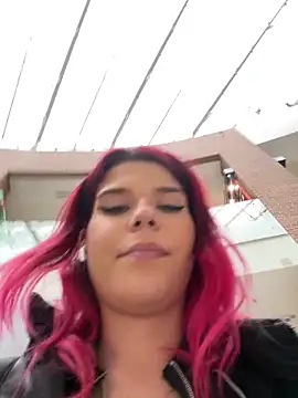 RiriRoseey's cam snapshot