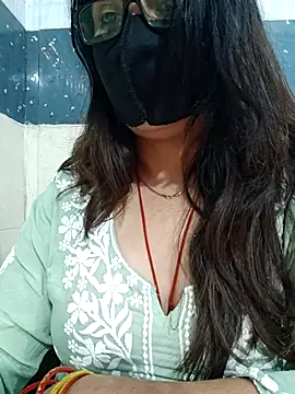 Aishwaryaa_69 live sex cam