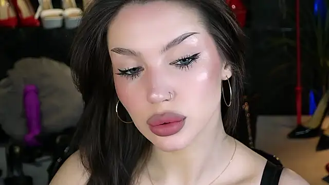 MistressDarsy's cam snapshot