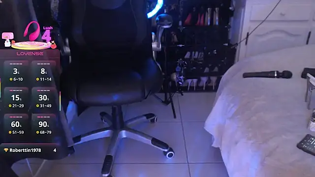 LaraReinaDelSol's cam snapshot