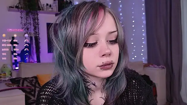 Lollyshy live sex cam