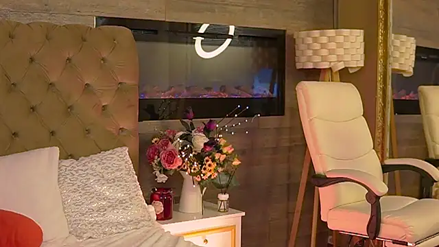 CharmingLilith's cam snapshot