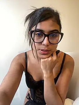 adorablepetite's cam snapshot