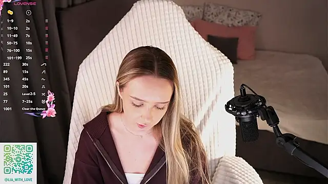 HollisBeckett's cam snapshot