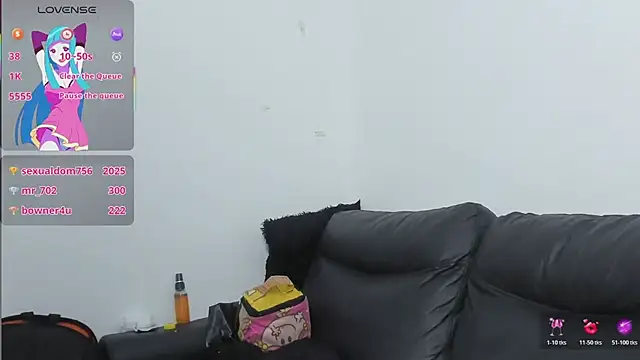 merlyna_goldens's cam snapshot