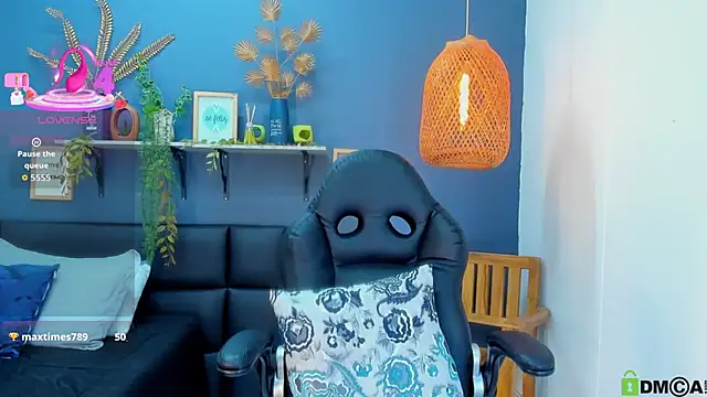 yessila_parker's cam snapshot