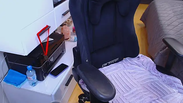 Anna_Blare's cam snapshot