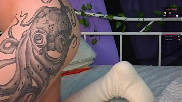 Scarlettsrorm's cam snapshot