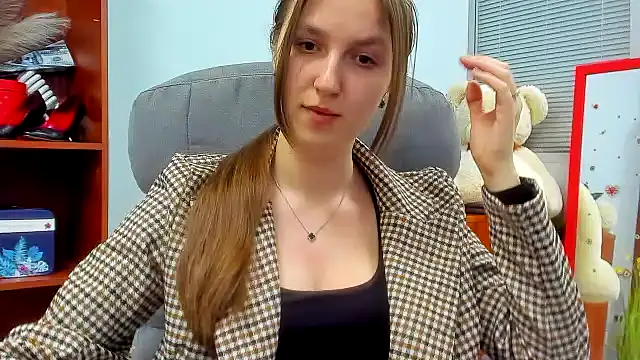 Nesie-Stoun's cam snapshot