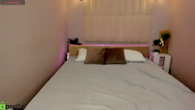 Vanessa_Harr1s's cam snapshot