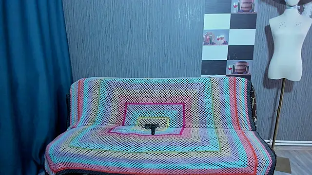 pa1e_pr1ncess's cam snapshot