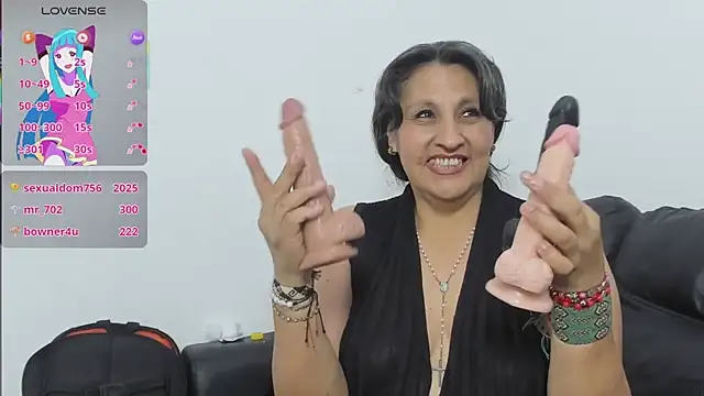 merlyna_goldens's cam snapshot