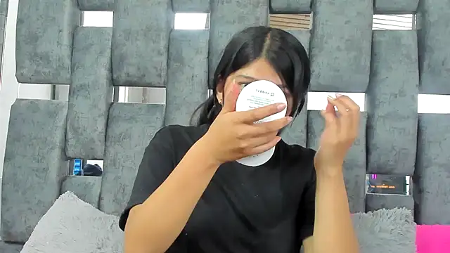 AANGELADIAZZ's cam snapshot