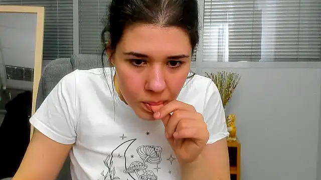 Joannia's cam snapshot