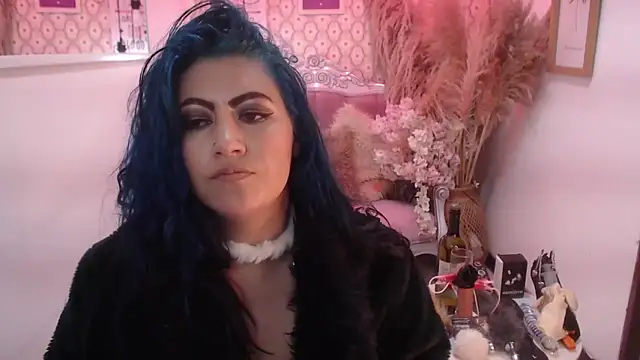 scarleth_blue's cam snapshot