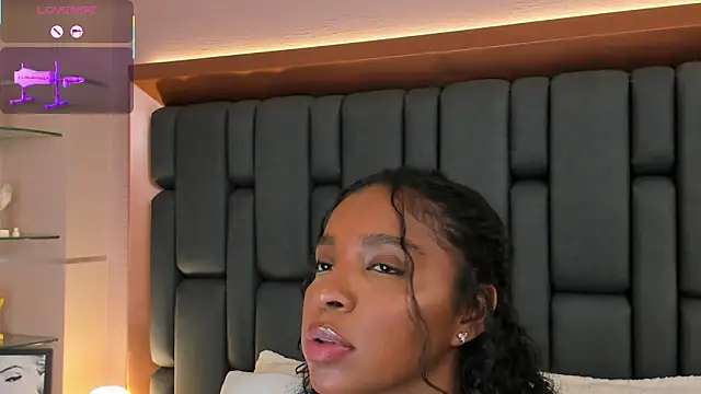 LisaMendez's cam snapshot