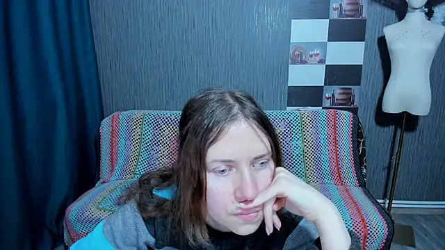 pa1e_pr1ncess's cam snapshot