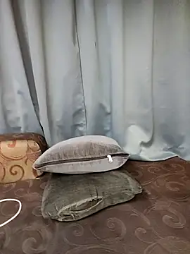 Misss-julli's cam snapshot