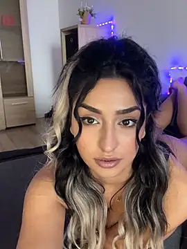 Mia_spicyy's cam snapshot