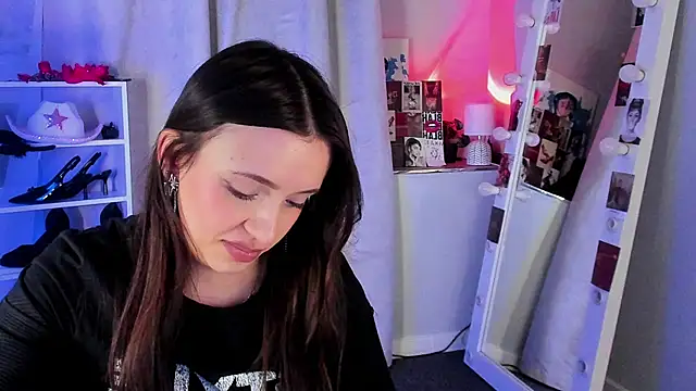 Sahara_Shields's cam snapshot