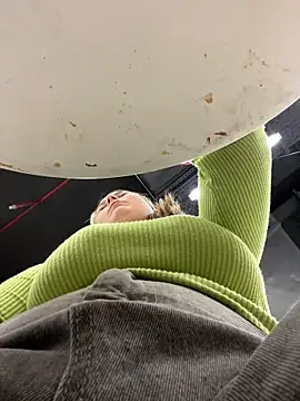 KateBurlesk's cam snapshot