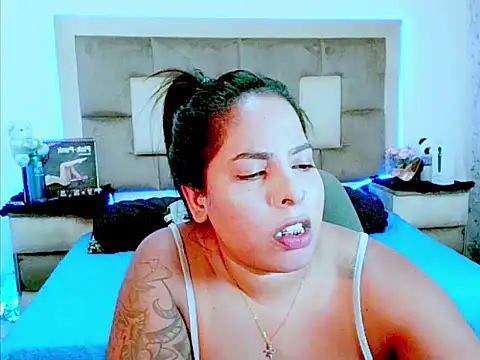 indiantopaz694u's cam snapshot