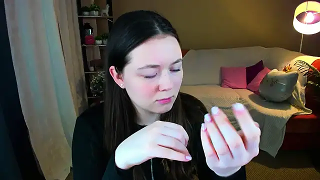 AlluringLookk's cam snapshot