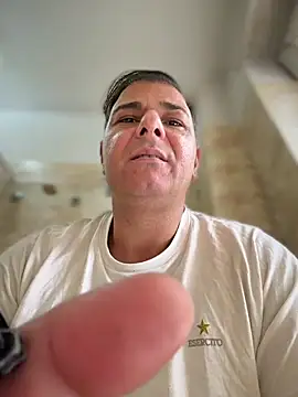 SecretlyDD's cam snapshot