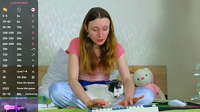 Cowell_Adelina's cam snapshot