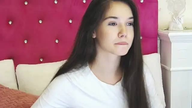 AlexisDevine's cam snapshot