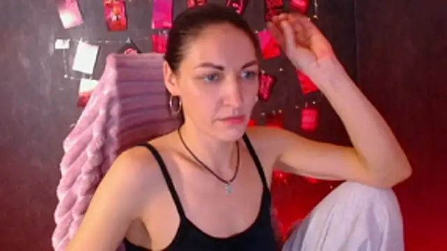 Aurora_Loveu's cam snapshot