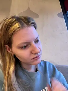 MaryHiggins's cam snapshot