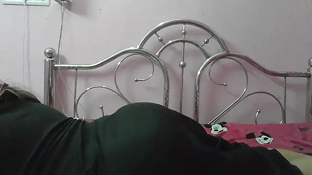 cute_lailaa's cam snapshot