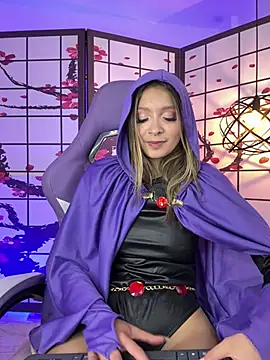 Victoria_Adams14's cam snapshot